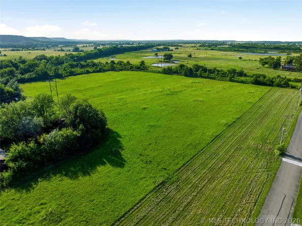 1100 Knapp Ave, Warner, OK 74469