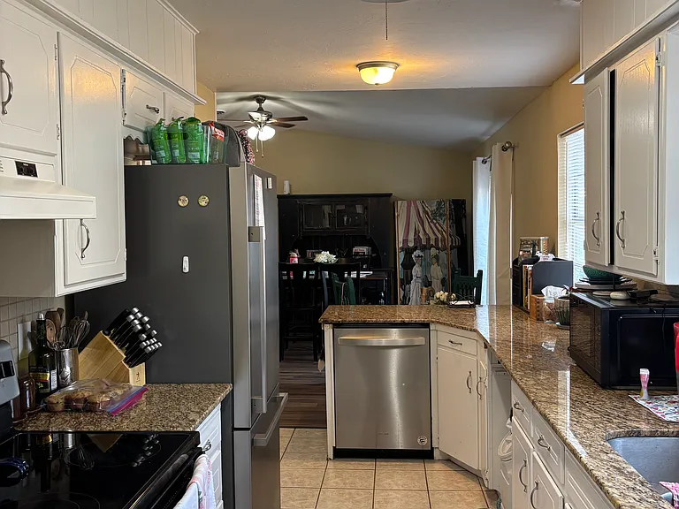 2628 13th Ave — Photo 6