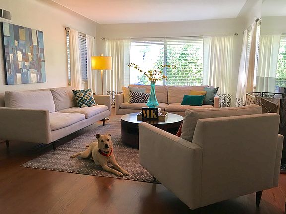 Large Bright Living Room