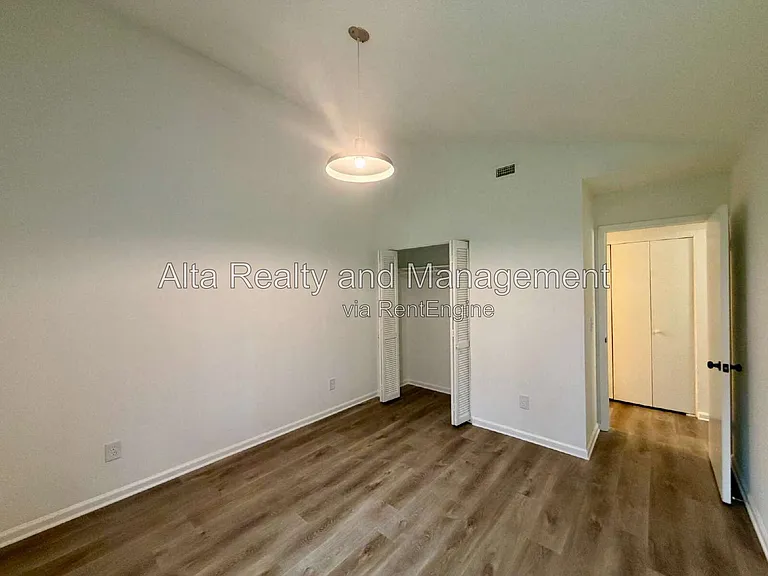 8113 San Jose Manor Dr E #3 — Photo 11