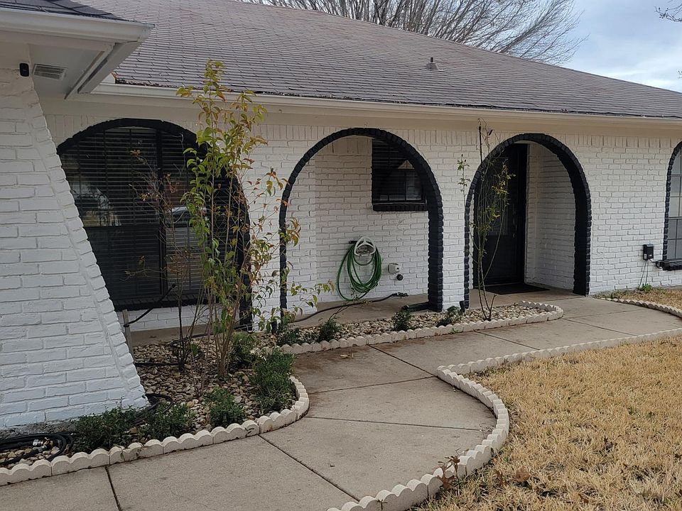 1st image of 321 Suttonwood Dr