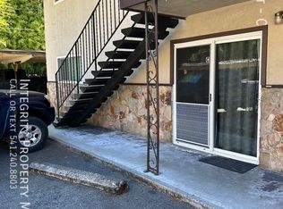 516 NW A St #C, Grants Pass, OR 97526