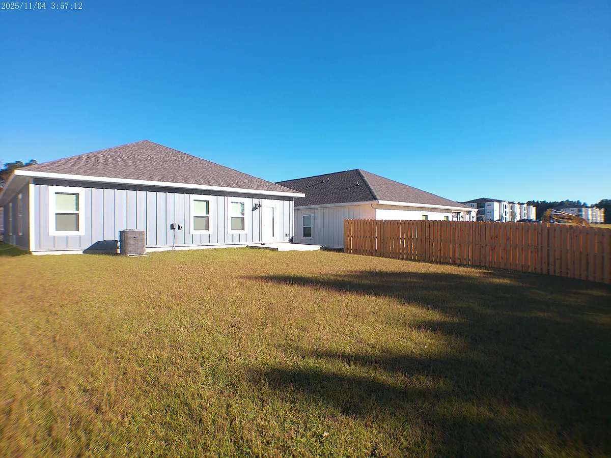 Building Photo - 8418 Riverstone Dr