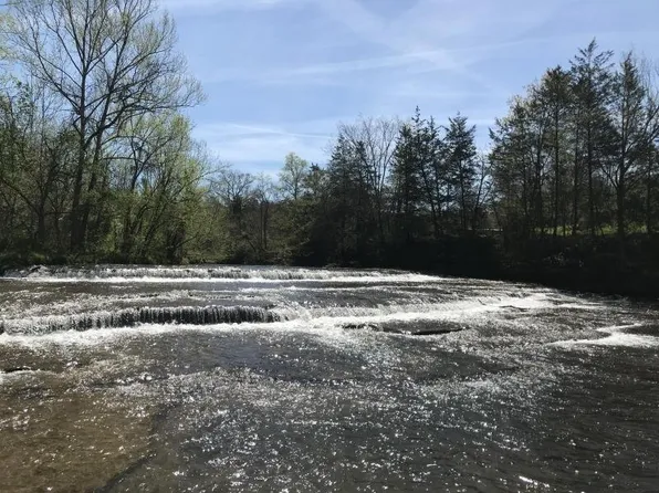 183 Ewing Branch Rd, Albany, KY 42602