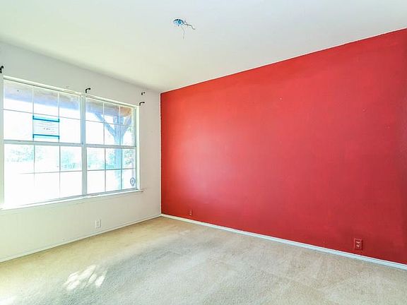 3rd image of 1553 Sunburst Dr