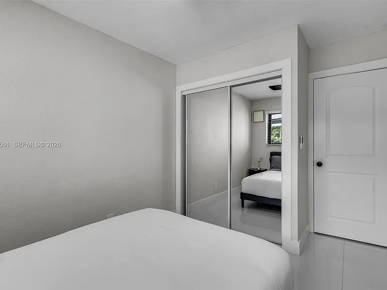 3609 SW 23rd St — Photo 16