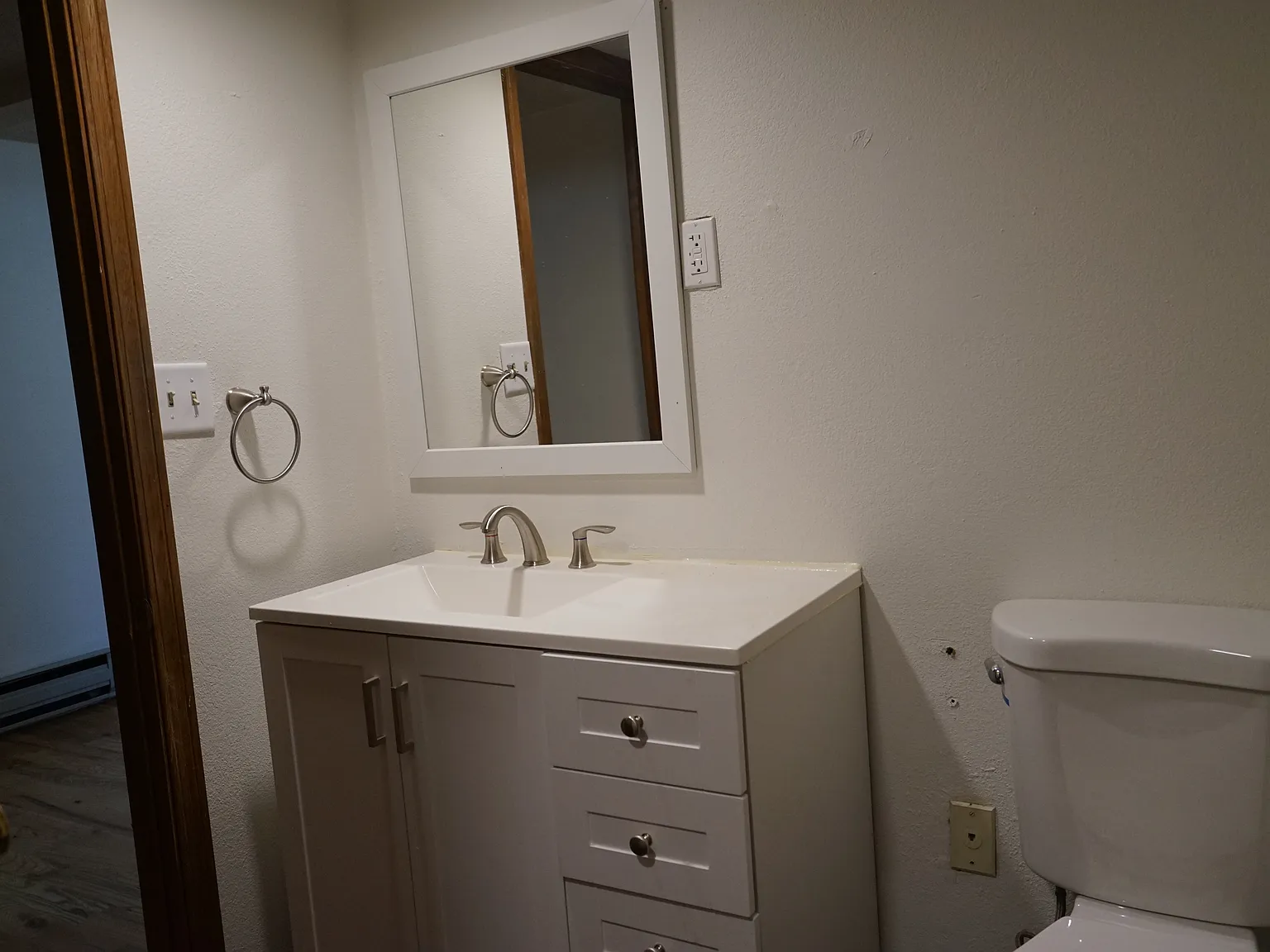 1 bed, 958 sqft, $785 — Photo 2