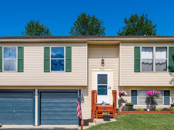 913 Lateglow Ct, Newark, OH 43055