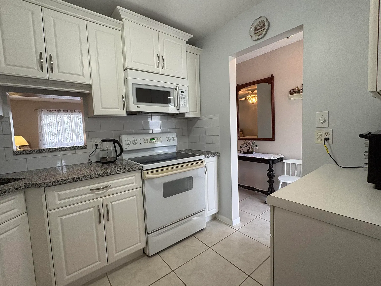 2 bed, 2.0 bath, 860 sqft, $1,650 — Photo 3