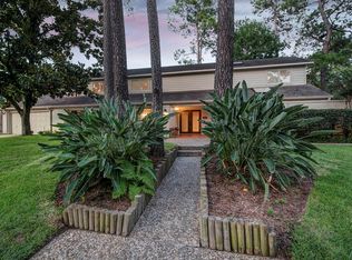 302 Vanderpool Ln, Houston, TX 77024