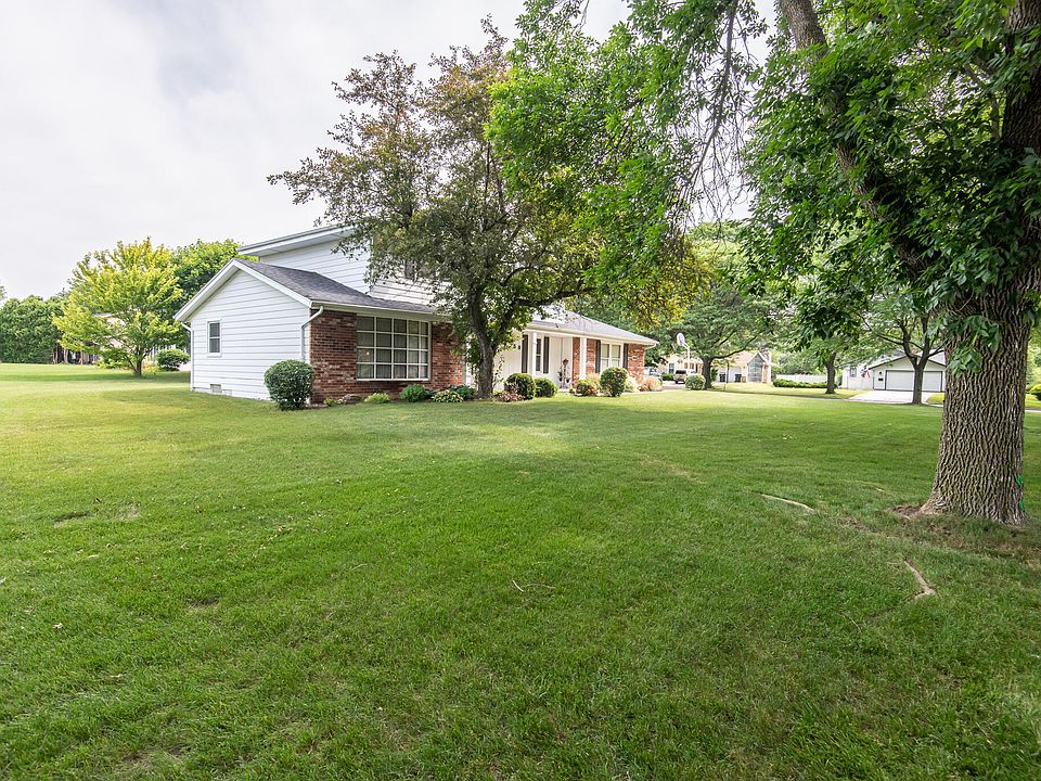1st image of 6158 W Silver Brook Ln