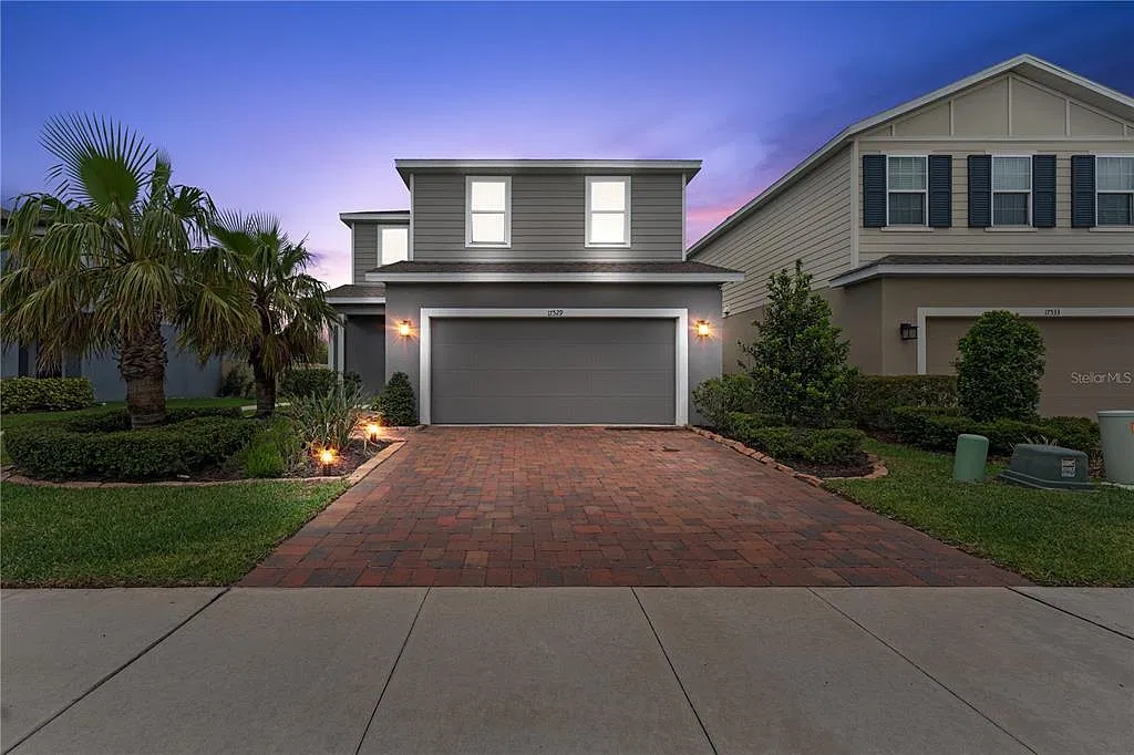 4 bed, 2.5 bath, 2466 sqft, $2,950 — Photo 1