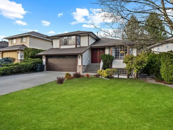 19620 Somerset Dr, Pitt Meadows, BC V3Y 2L4