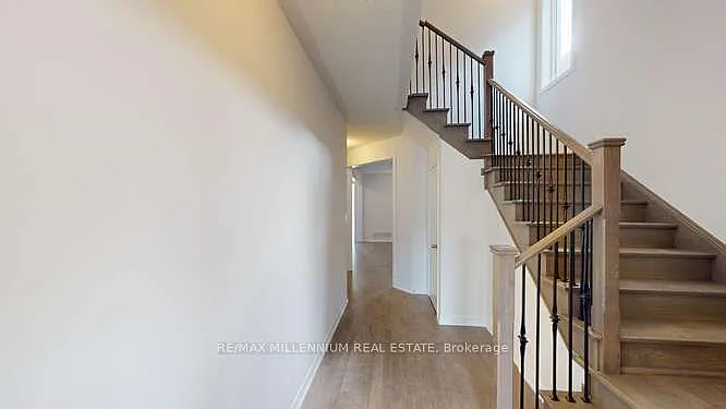 335 Leanne Ln — Photo 4