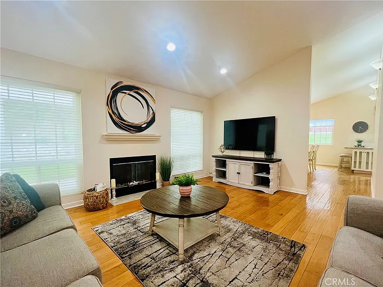 5309 Lockhurst Dr — Photo 3
