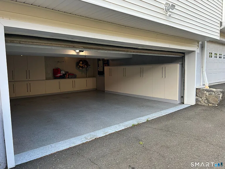 15 Ferris Ave #C — Photo 12