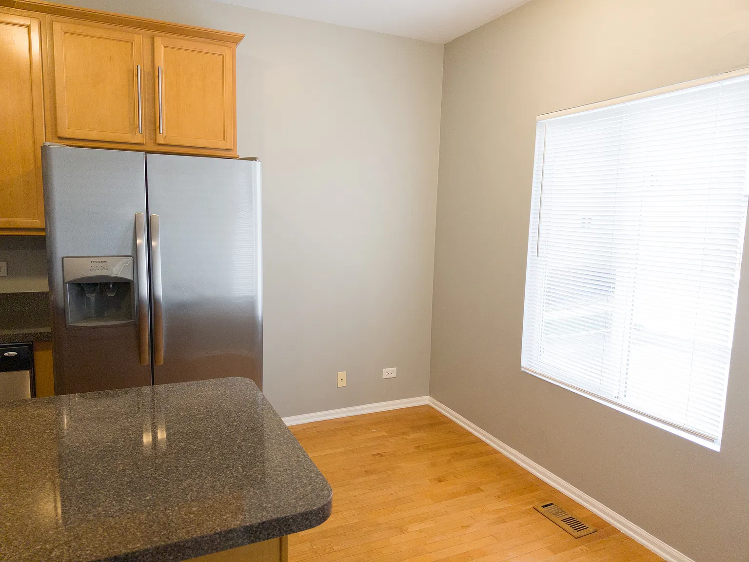 3 bed, 2.5 bath, 1590 sqft, $2,495 — Photo 4
