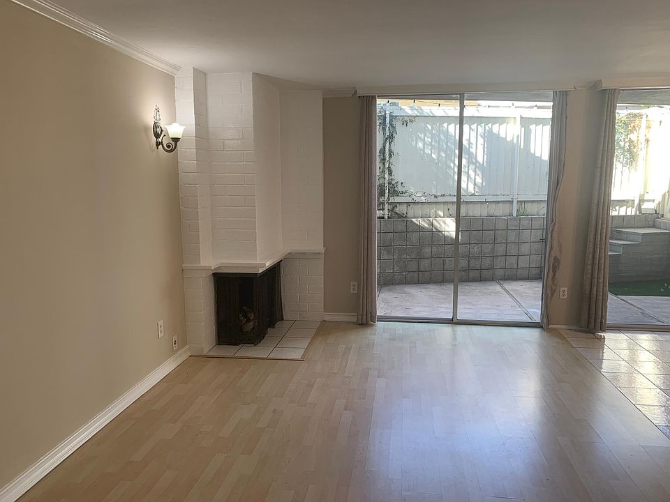 2nd image of 757 Domingo Dr #G