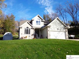 809 Combs Rd, Bellevue, NE 68005