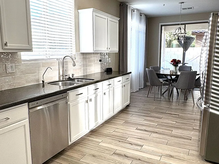 1204 S Roger Way — Photo 11
