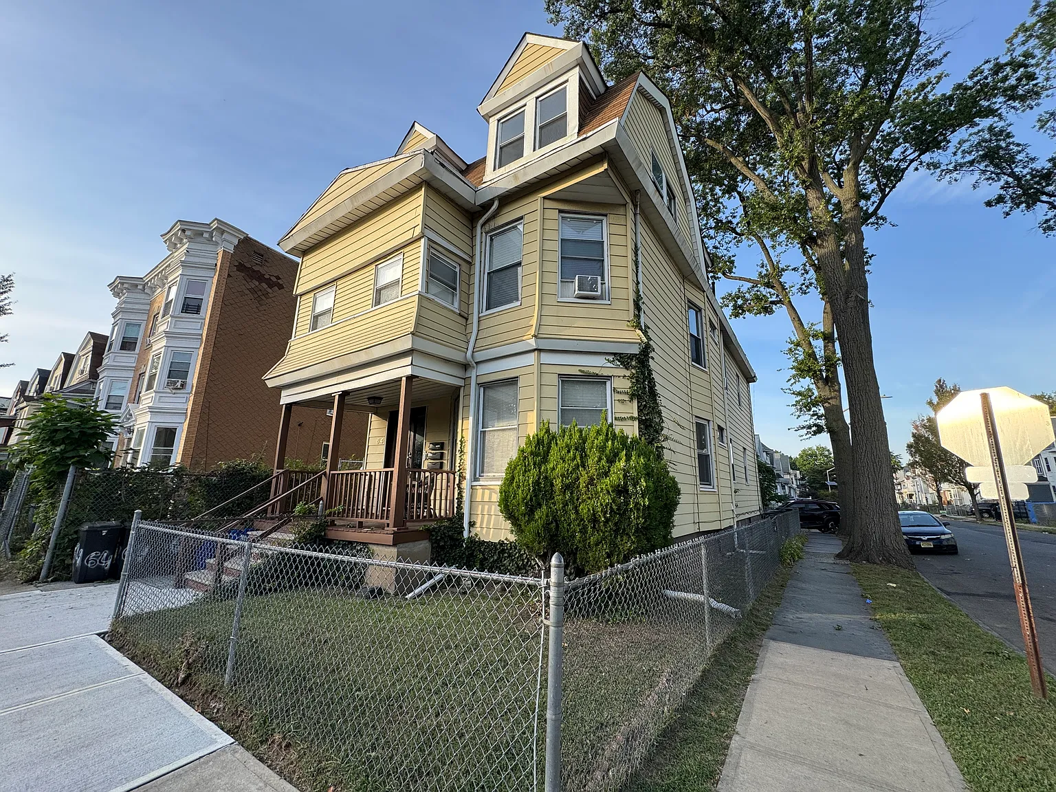 3 bed, $2,300 — Photo 3