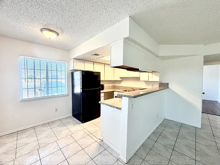 3427 E Cheyenne Ave #A — Photo 16
