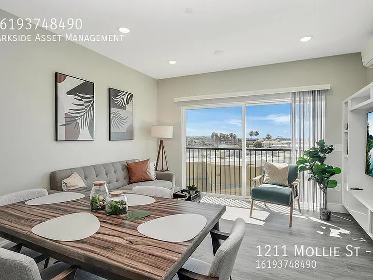 1211 Mollie St #1 — Photo 1