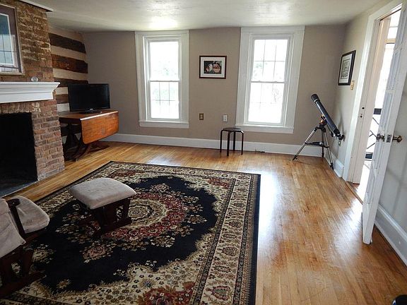 2nd image of 19 W Cecil St #1