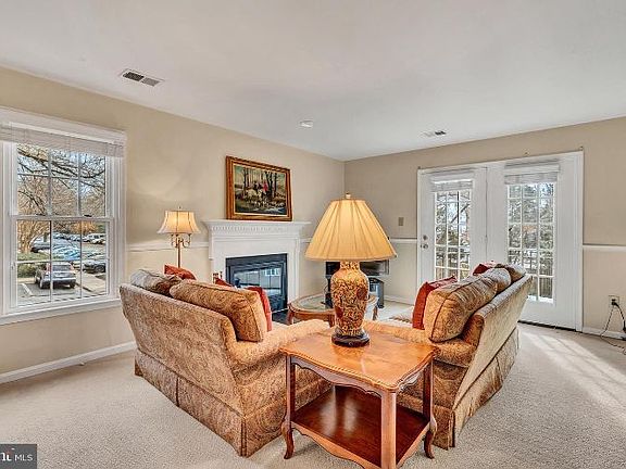 5th image of 221 Katie Ct #10