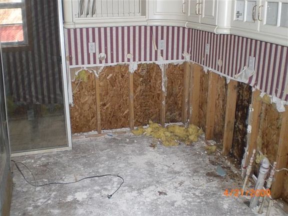 3rd image of 126 W 6th St #10