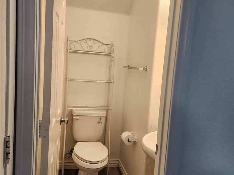 5150 Starter Ave — Photo 7