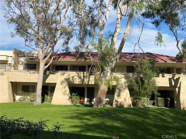 685 N Ashurst Ct #H215, Palm Springs, CA 92262