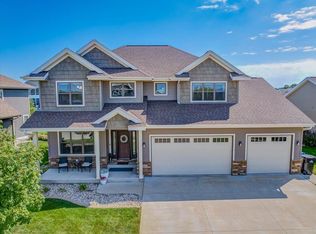 1110 Aldora Ln, Waunakee, WI 53597