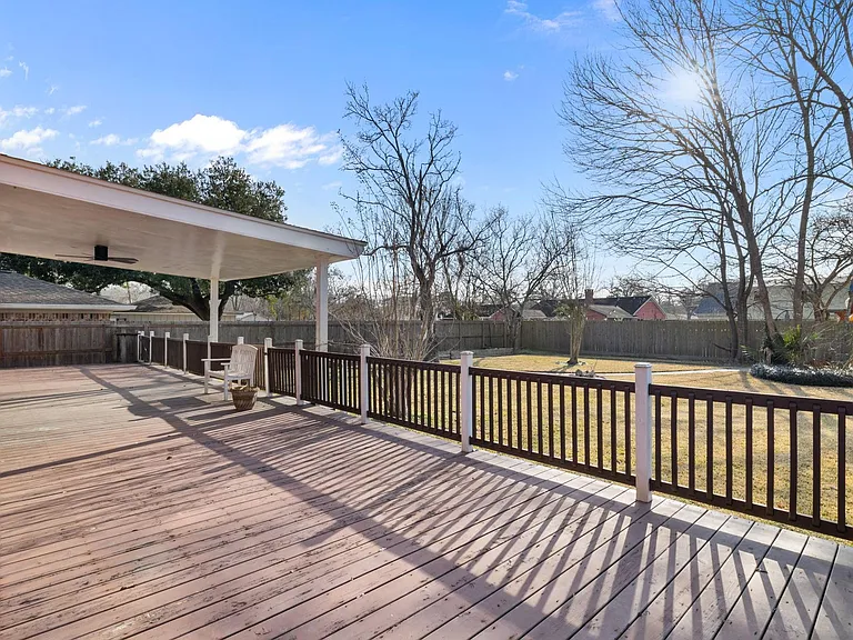 1400 Oak Hollow Dr — Photo 50