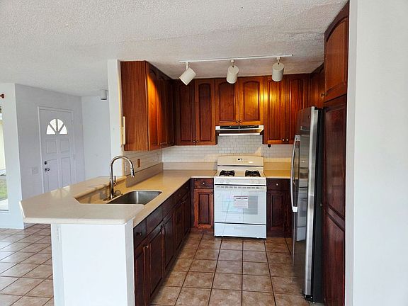 2nd image of 91-120 Puaina Pl