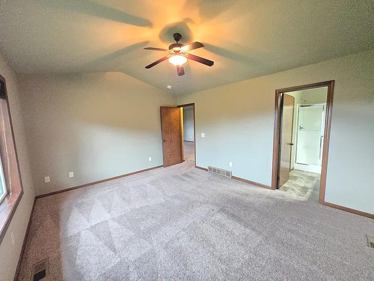 3210 E 3rd St — Photo 15