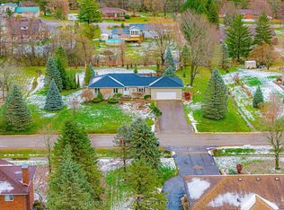 15 Jones Ct, Augusta, ON K0E 1P0