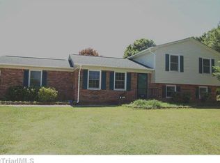 214 Belgian Dr, Lexington, NC 27295