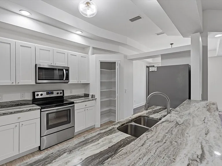 3062 Nina Ct — Photo 7