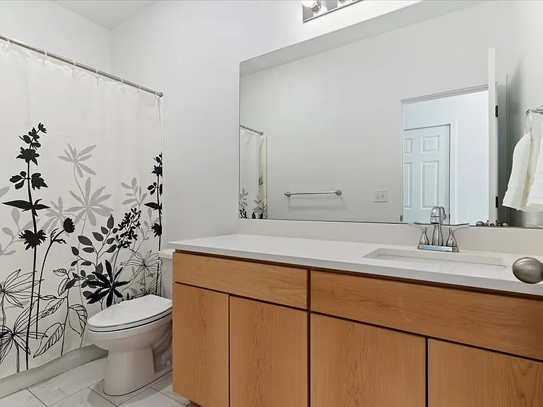 2869 S Drake Ave — Photo 10