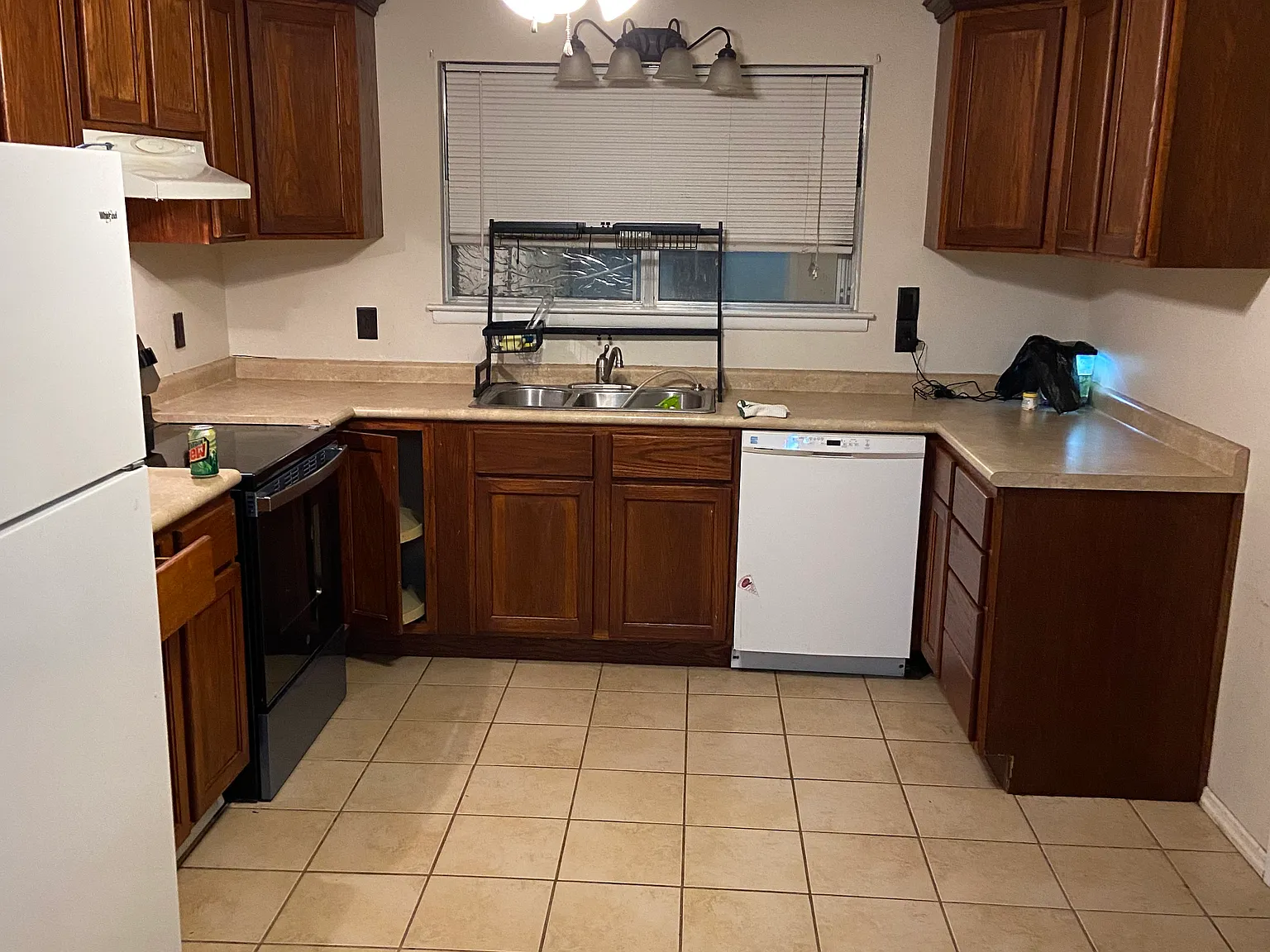 3 bed, 1490 sqft, $1,850 — Photo 2