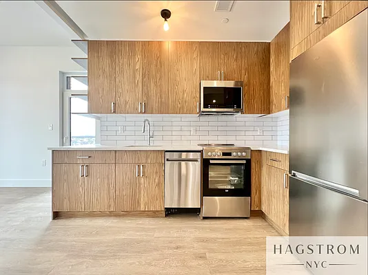 Rented by Hagstrom Management Inc | media 148