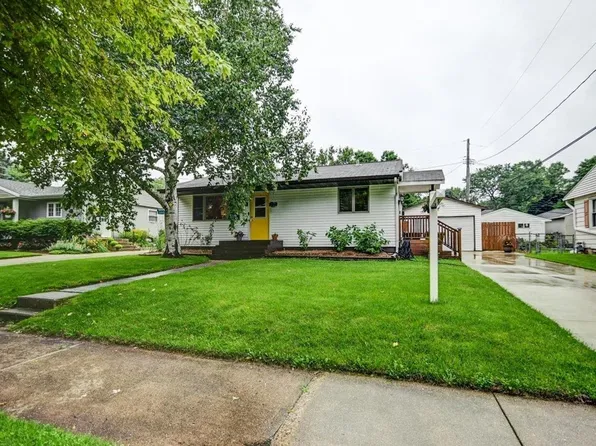 3909 Hynek Rd, Madison, WI 53714