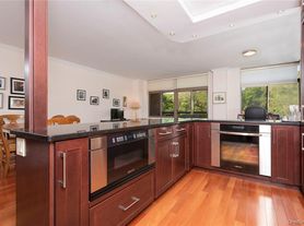 35 N Chatsworth Ave, Larchmont, NY