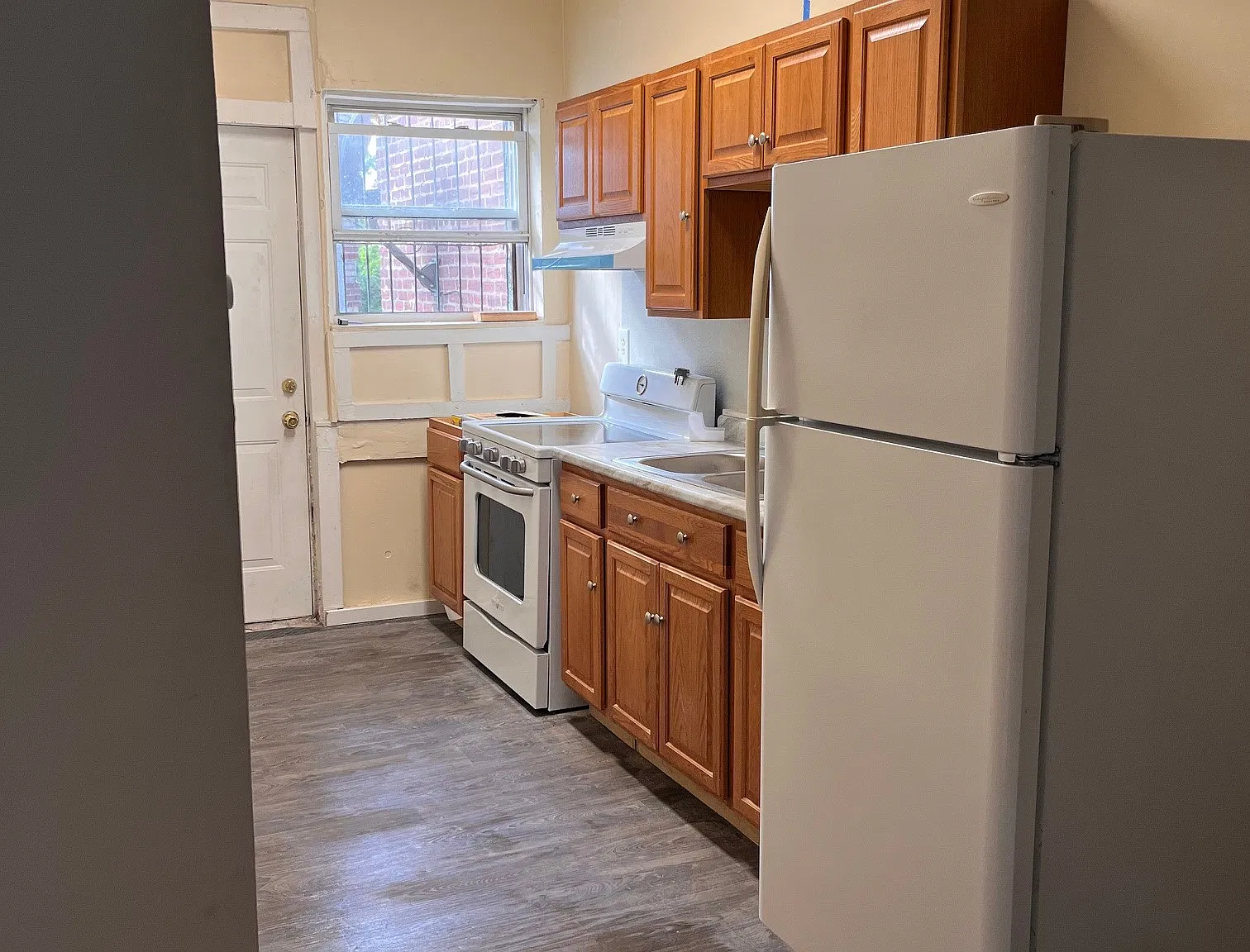 4946 N Broad St — Photo 1