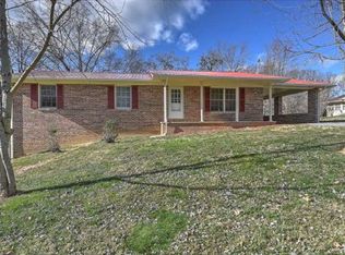 114 Tangleberry Ln, Afton, TN 37616