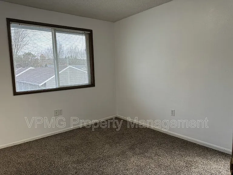 5415 NE 34th St #B — Photo 11