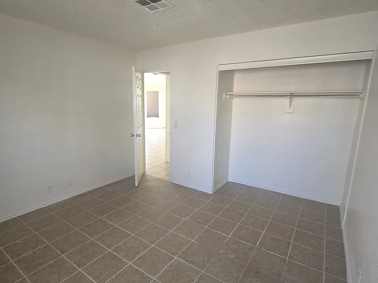 4049 W Camino Del Rio — Photo 10