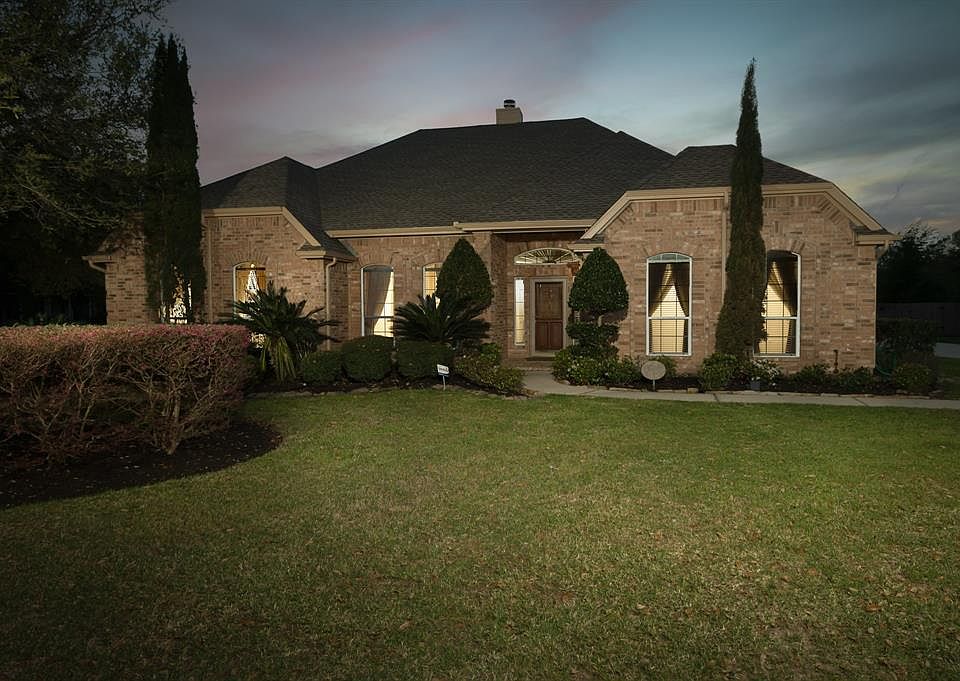1st image of 21709 E Yaupon Cir