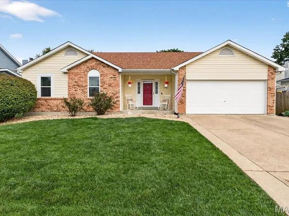 1196 Colby Ct, Saint Peters, MO 63376